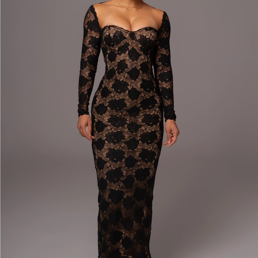 JLUXLABEL BLACK LACE SWEETHEART MAXI DRESS
